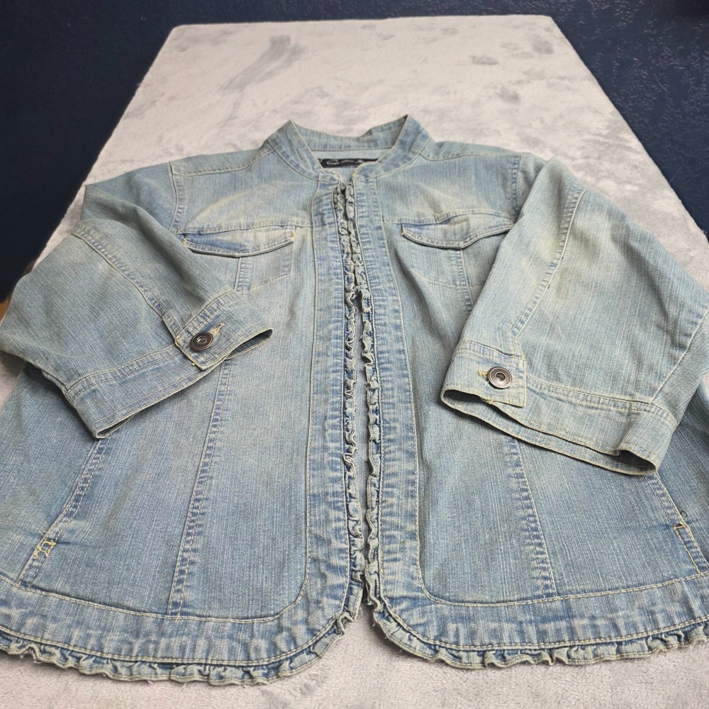 Vintage Christiana‎ Zinn Light/Acid wash Denim Jacket w/ Ruffle Y2K-Band Collar